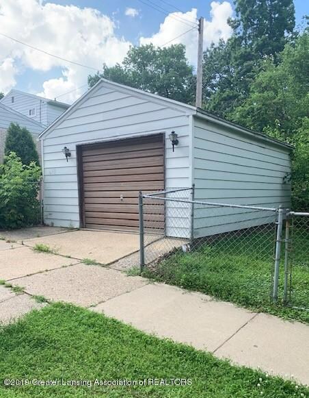 GARAGE