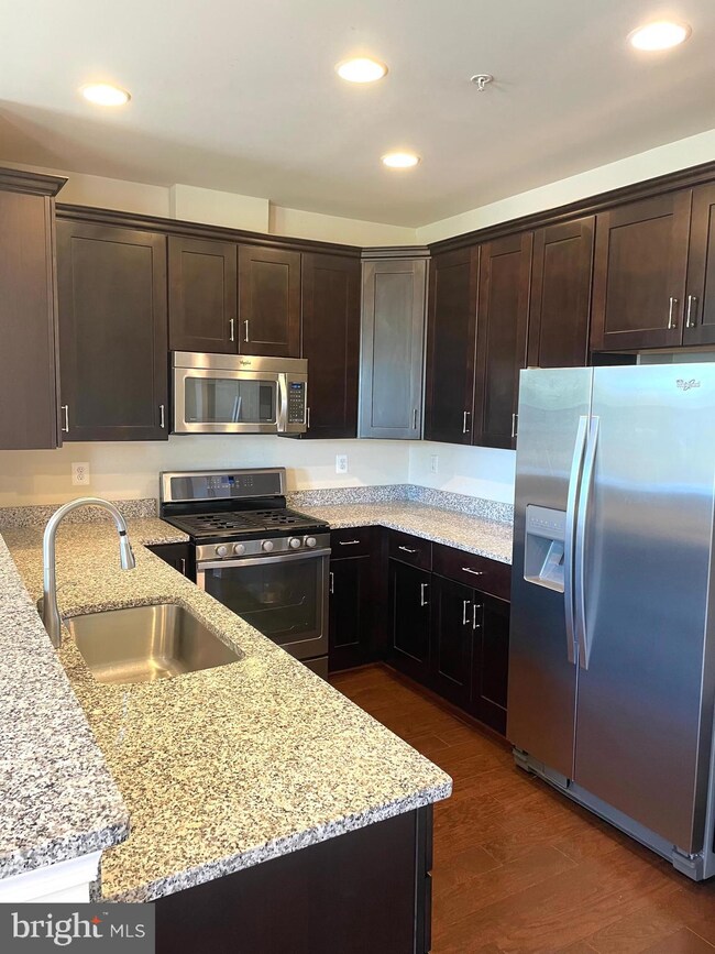 7528 1 Morris St unit 9, Fulton, MD 20759 - photo 3