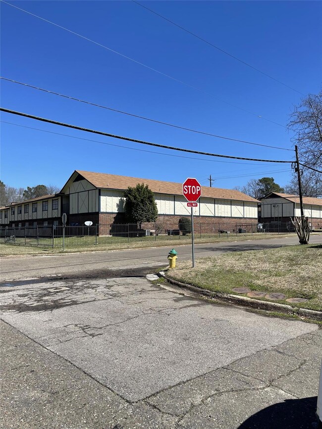 3723 Hazel St, Texarkana, TX 75503 - photo 4