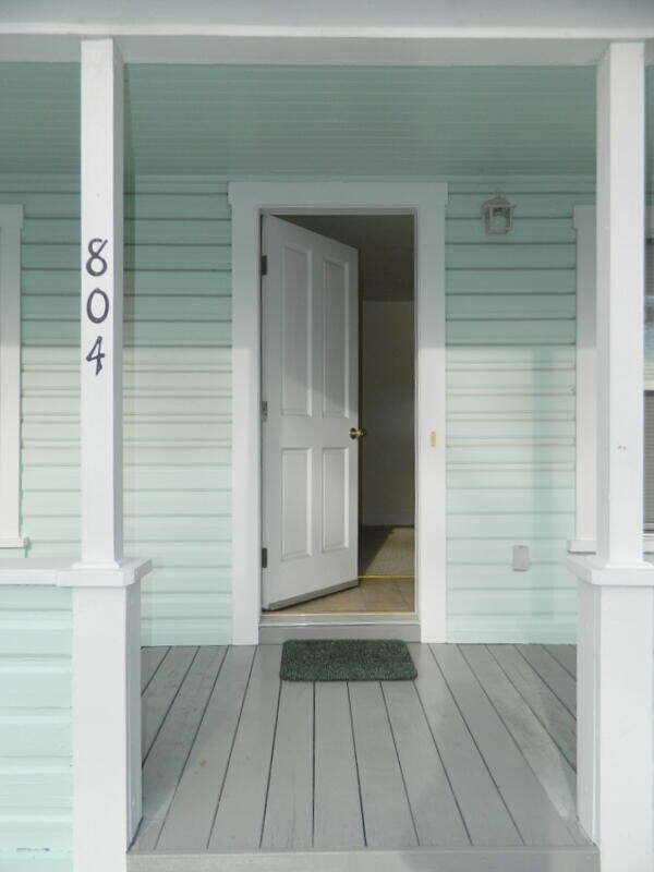 Front Door downstairs Unit.