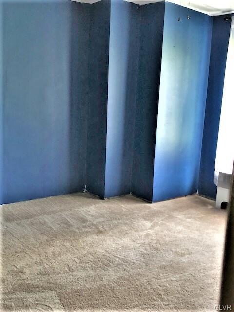 535 W Pennsylvania Ave, Pen Argyl, PA 18072 - photo 7