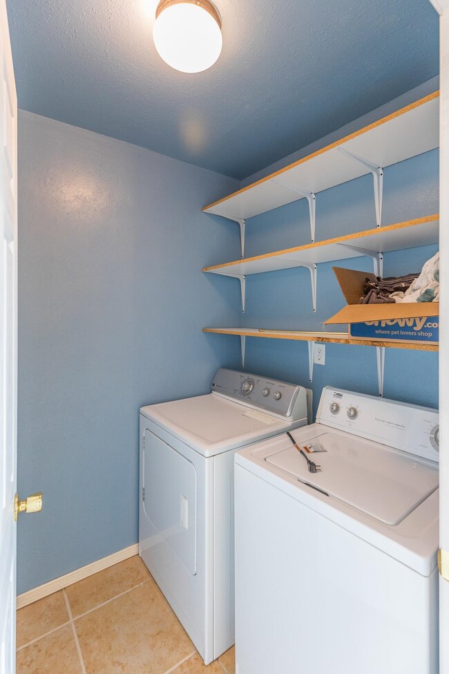 202 Plainview Dr, Alamogordo, NM 88310 - photo 6