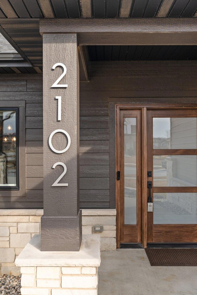 2102 Louis Dr, Crown Point, IN 46307 - photo 6