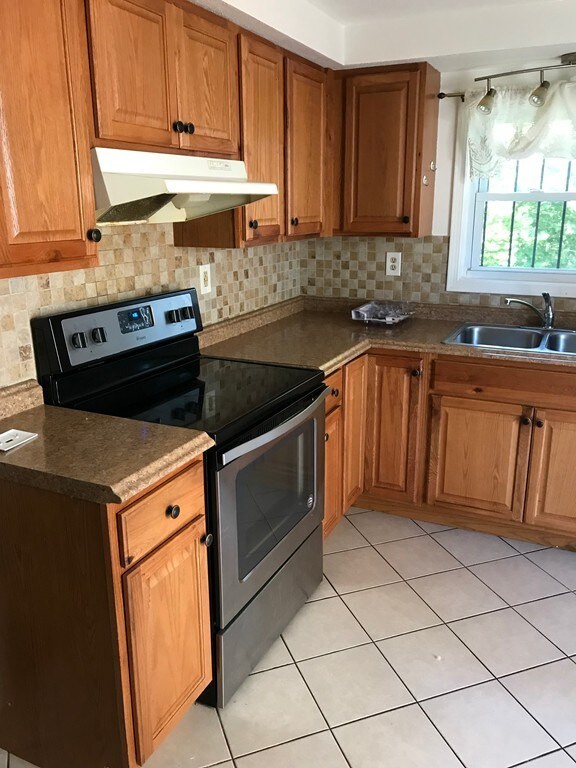 214 Dewey St, Worcester, MA 01610 - photo 4