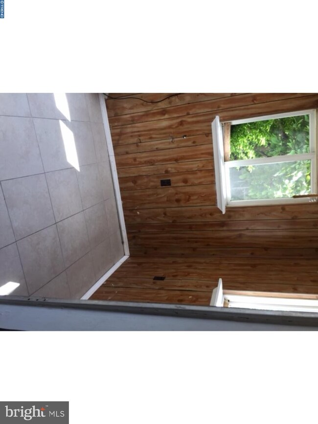 1234 Muhlenberg St, Reading, PA 19602 - photo 4