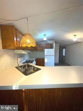 875 Powder Way unit 220, Bear, DE 19701 - photo 2