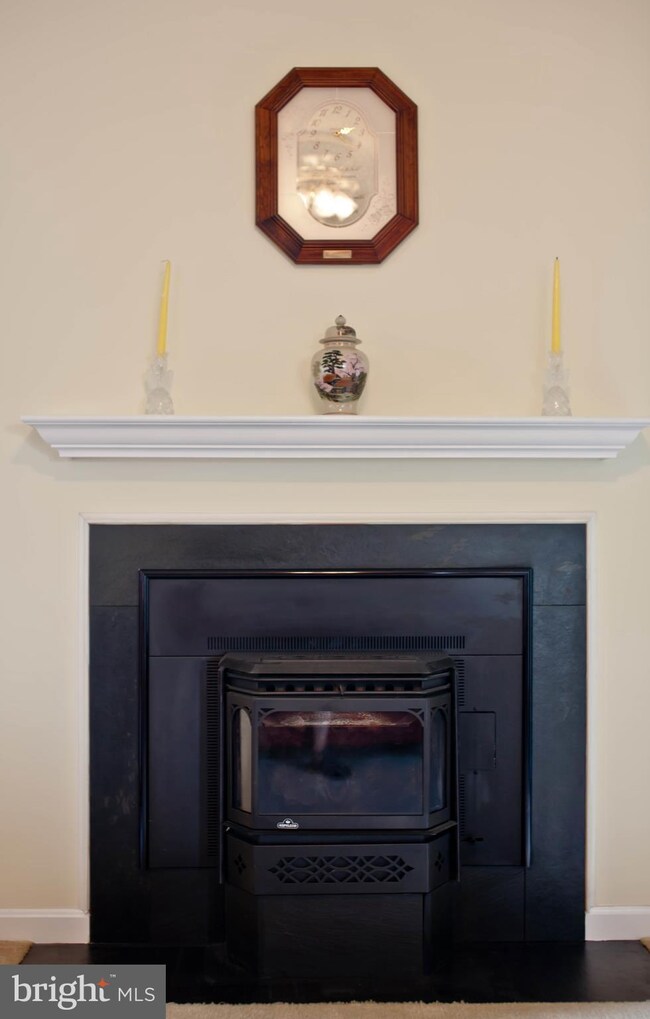 9108 Lindale Ave, Greencastle, PA 17225 - photo 7