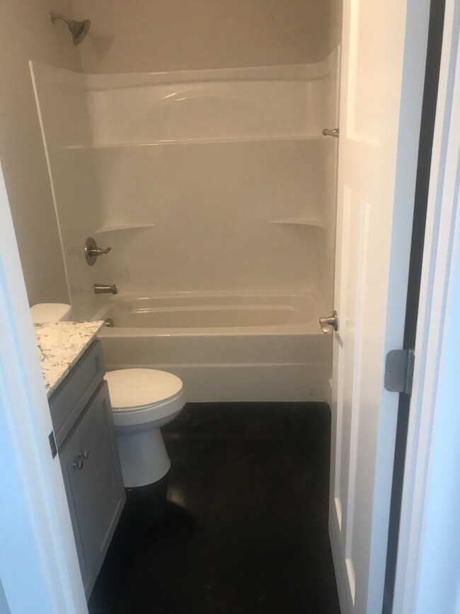 732 Kingree Rd, Shelbyville, TN 37160 - photo 5