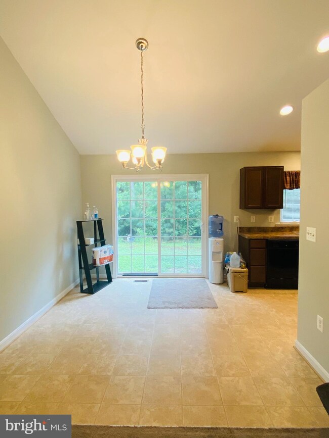 133 Greenway Dr, Colonial Beach, VA 22443 - photo 5