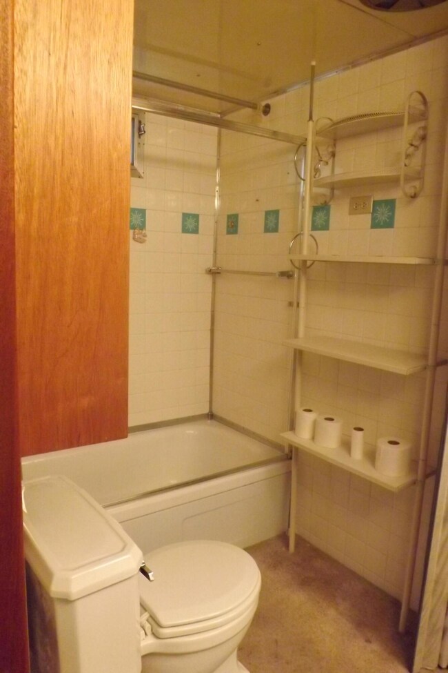 4033 Frieda Ave, Klamath Falls, OR 97603 - photo 7