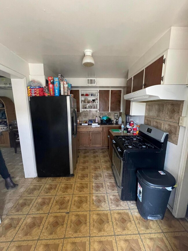 8342 White Rd, El Paso, TX 79907 - photo 4