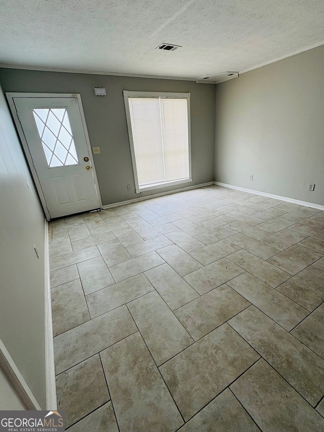 404 Prince of Wales, Stone Mountain, GA 30083 - photo 2