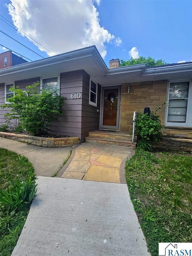 610 5th St N, New Ulm, MN 56073 - photo 2