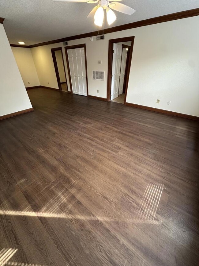 3525 Ivy Commons Dr unit 102, Raleigh, NC 27606 - photo 2