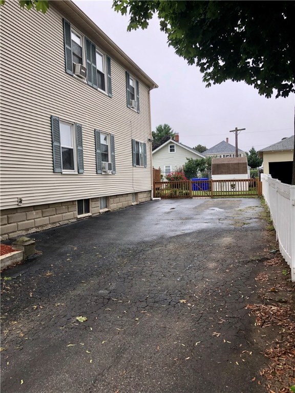 133 Robinson Ave, Pawtucket, RI 02861 - photo 3