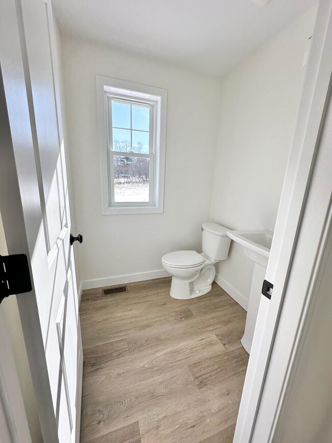 5 Wildflower Dr, Dover, NH 03820 - photo 7