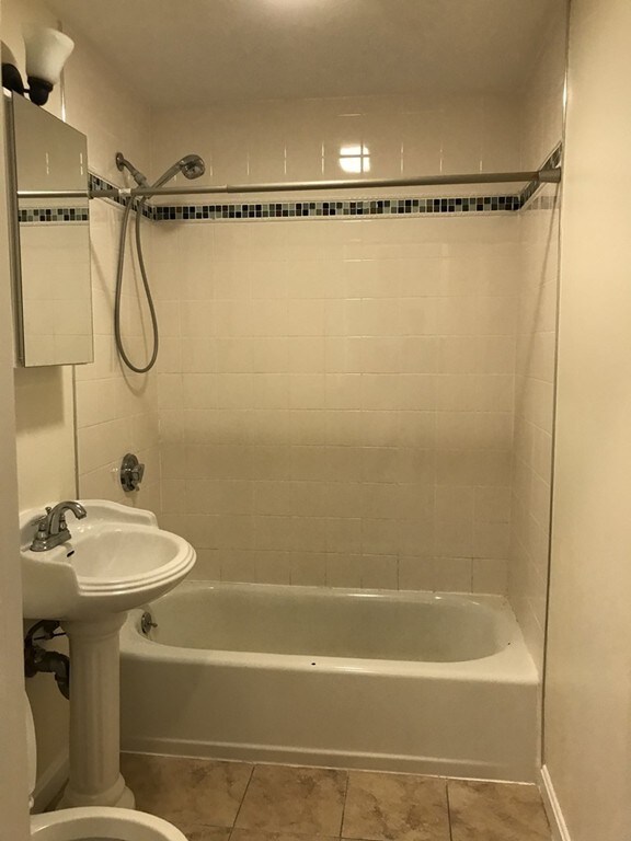 41 Dracut St unit 2, Dorchester Center, MA 02124 - photo 6