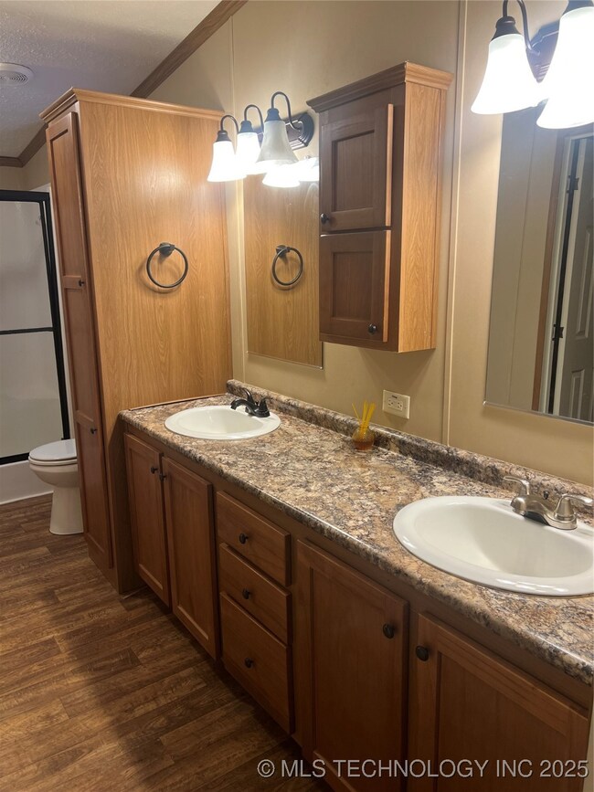 421 Wooley Ave, Stuart, OK 74570 - photo 4