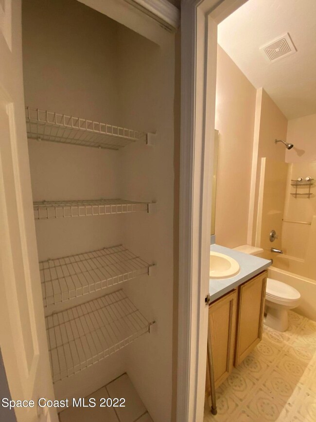 MARVIN LINEN CLOSET