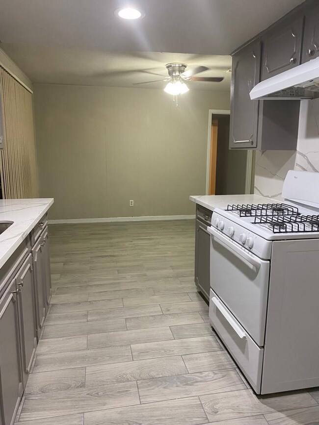 4011 Monitor St, Houston, TX 77093 - photo 3