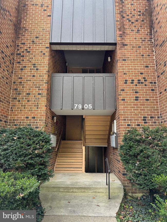 7905 Dassett Ct unit 304, Annandale, VA 22003 - photo 3