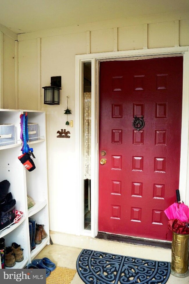 10973 Trotting Ridge Way, Columbia, MD 21044 - photo 2