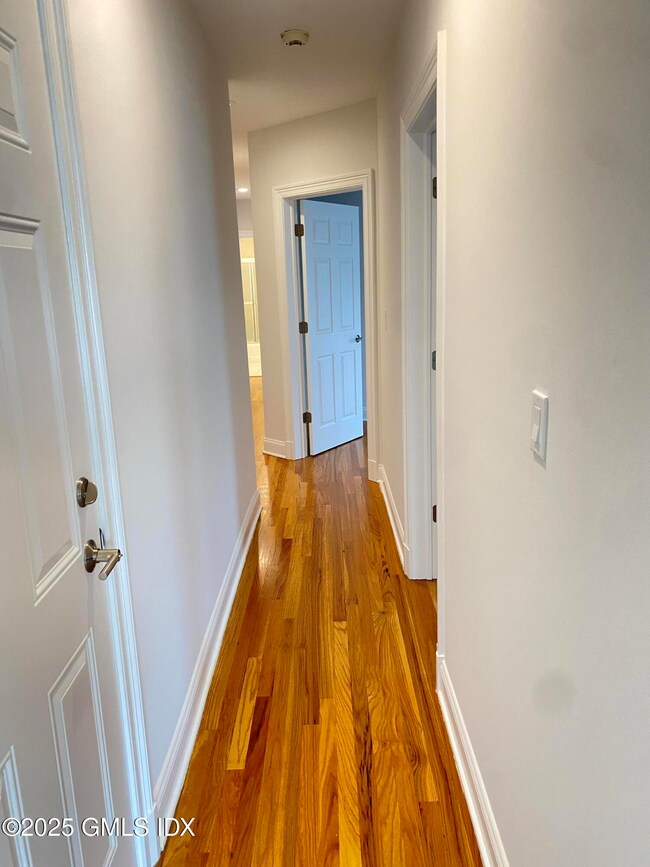 9 Sound View Ct unit 2B, Greenwich, CT 06830 - photo 7