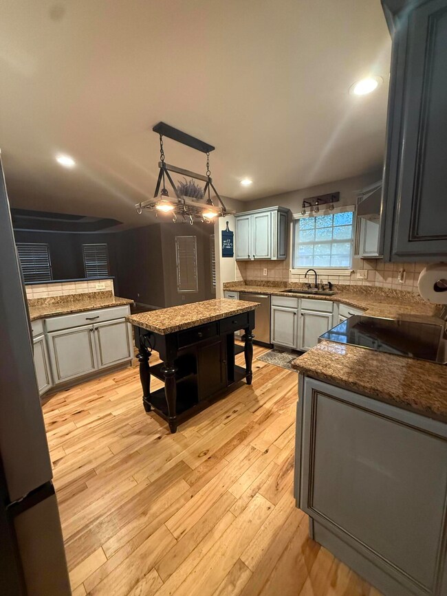 2012 N 8th Ave, Ozark, MO 65721 - photo 6