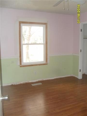 Laminate throughout.