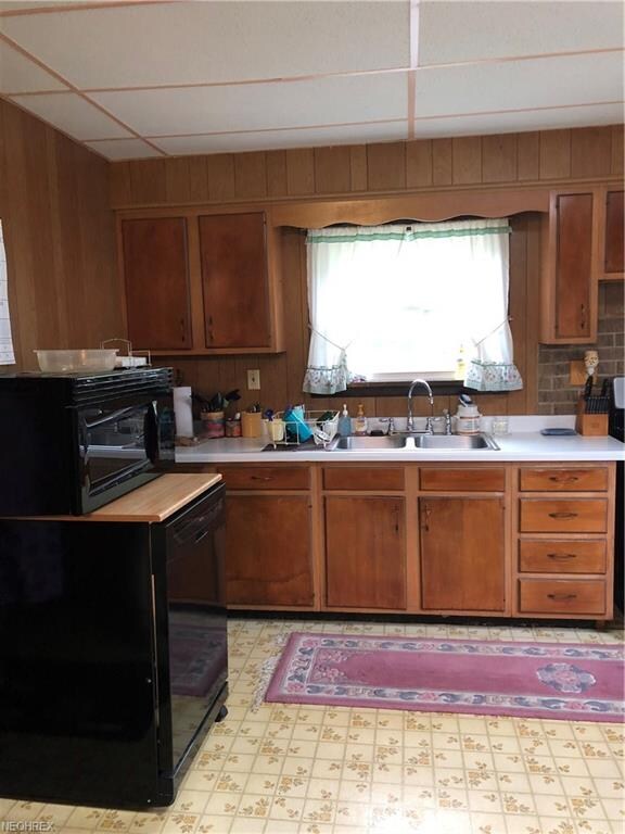 4368 E Center St, Conneaut, OH 44030 - photo 4