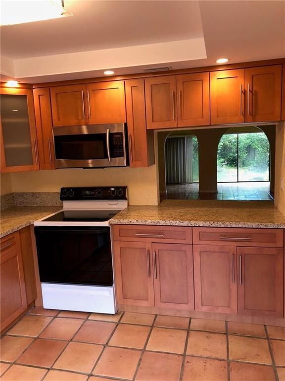 7339 SW 27th Ct unit 446, Davie, FL 33314 - photo 4