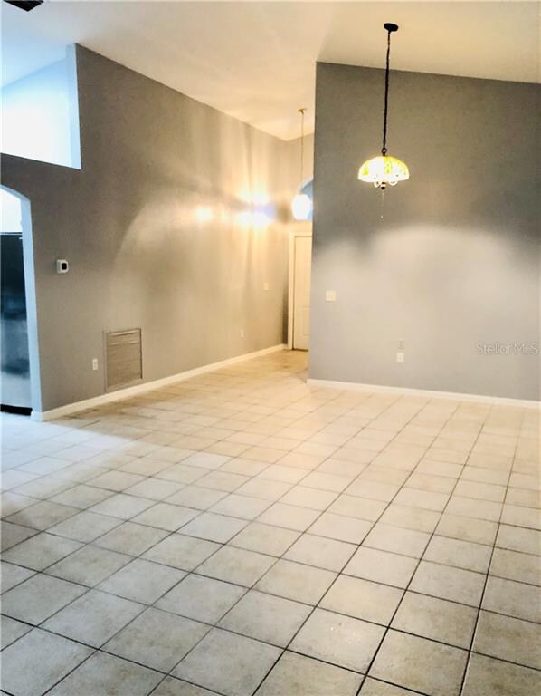 5230 Pond View Ct, Zephyrhills, FL 33541 - photo 3