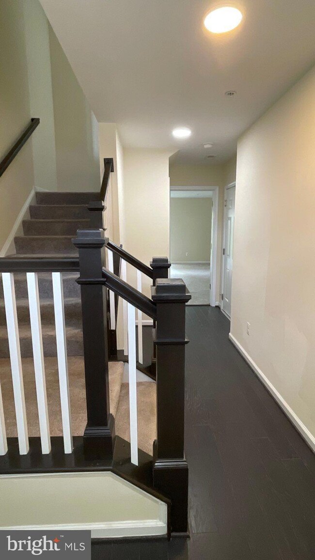 805 Maury Ave, Oxon Hill, MD 20745 - photo 2