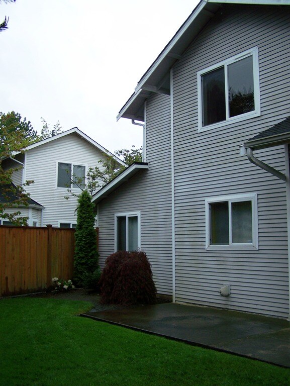 217 112th St SW unit G103, Everett, WA 98204 - photo 2