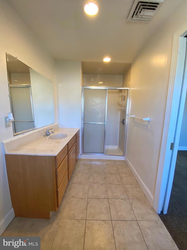 207 W Lancaster Ave unit 4, Downingtown, PA 19335 - photo 6