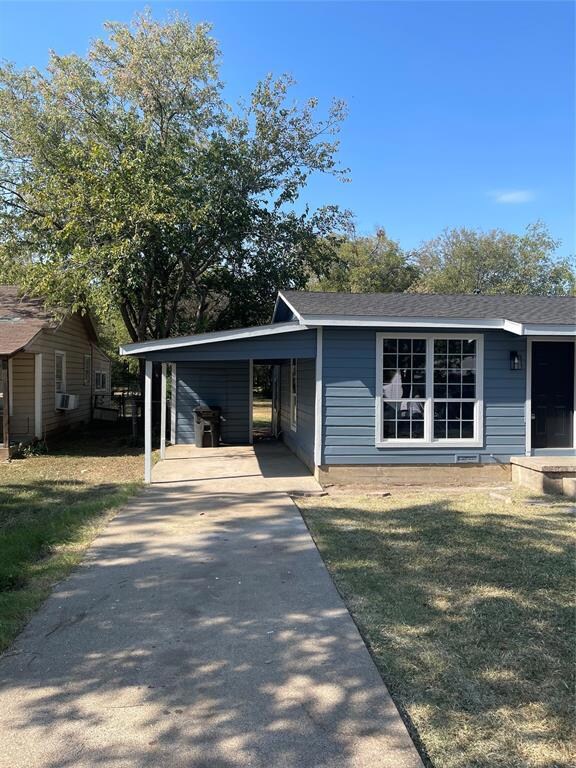 428 Marengo St, Cleburne, TX 76033 - photo 4