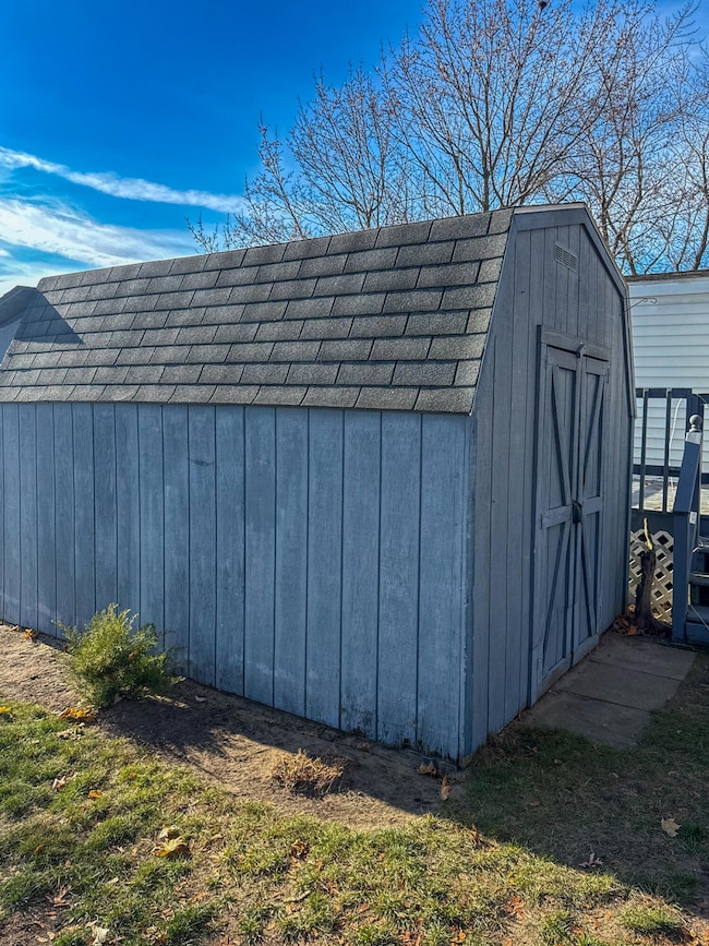 81 Cherry Ct, Muskegon, MI 49445 - photo 6