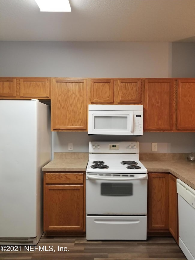 4742 Playpen Dr, Jacksonville, FL 32210 - photo 7