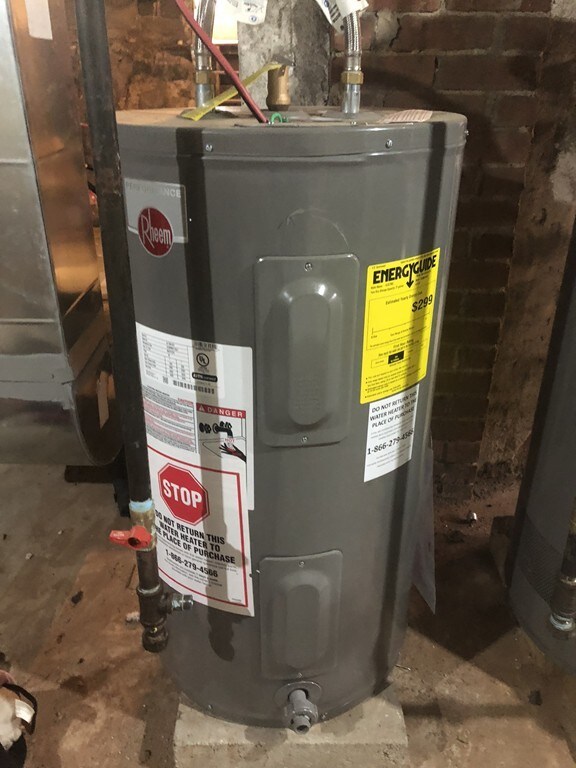 198 Whittenton St, Taunton, MA 02780 - photo 2