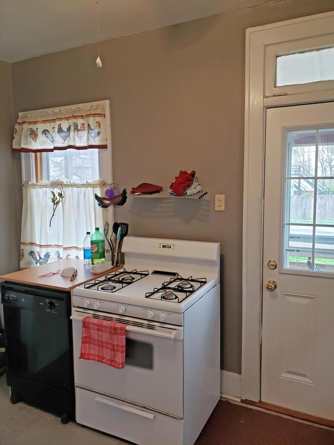 03-2404-L1-kitchen 20200413_131748