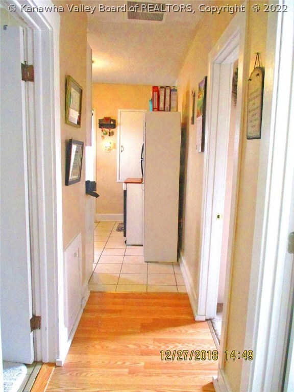 448 22nd St, Dunbar, WV 25064 - photo 7