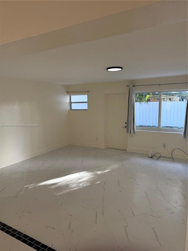 11601 NW 58th Place, Hialeah, FL 33012 - photo 6