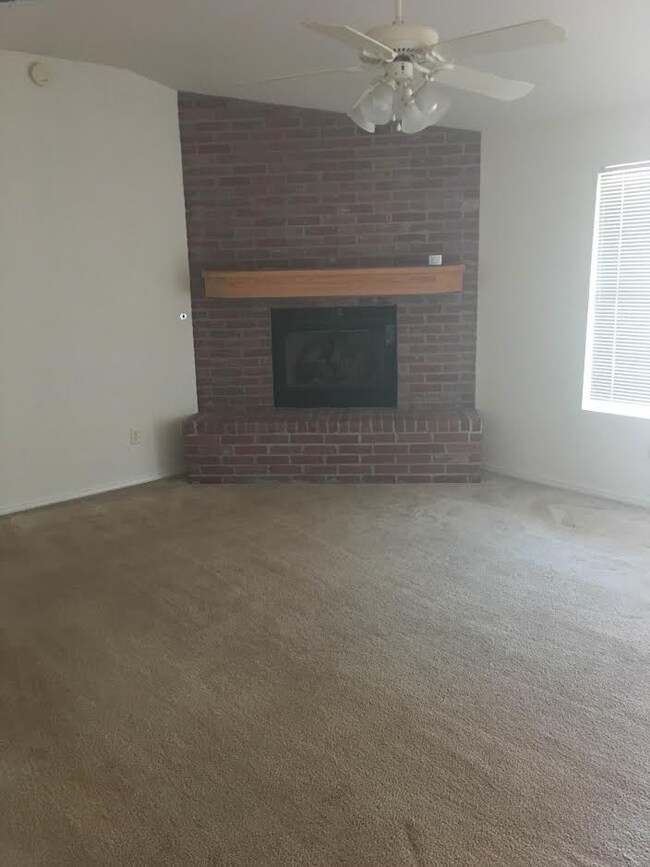 2120 Hickory Dr, Alamogordo, NM 88310 - photo 6