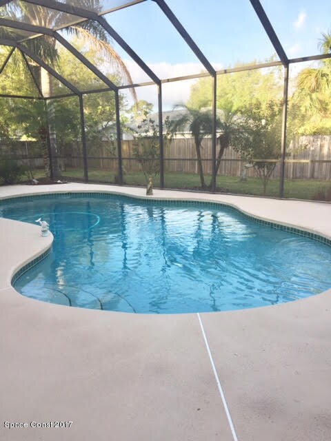 pool opal 6