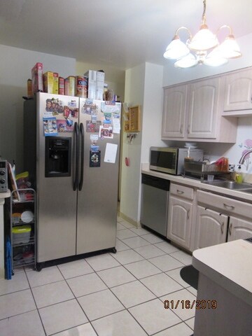 3431 Maple Ln, Hazel Crest, IL 60429 - photo 2