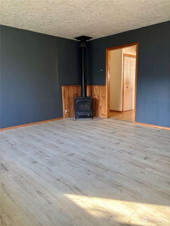 711 S Rock St, Centralia, WA 98531 - photo 4