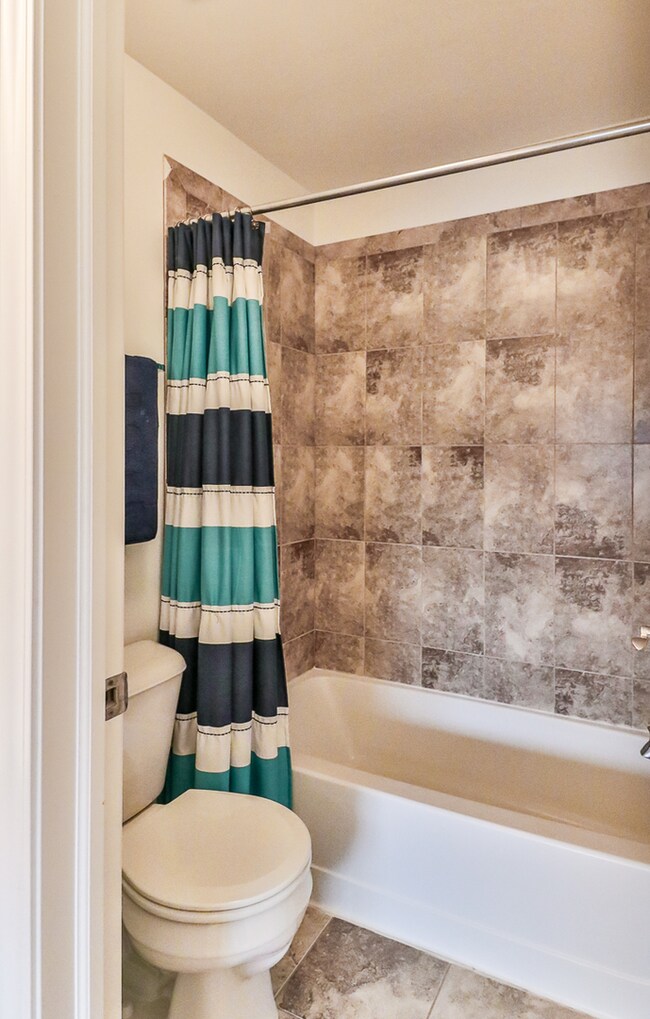 39W869 Kellar Square, Geneva, IL 60134 - photo 4