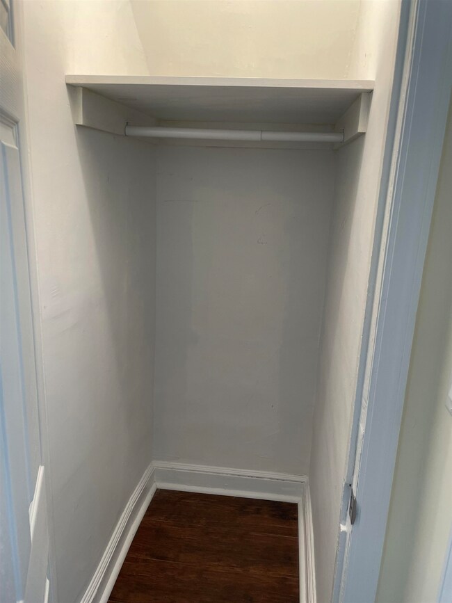 110 Oak St, Weehawken, NJ 07086 - photo 7