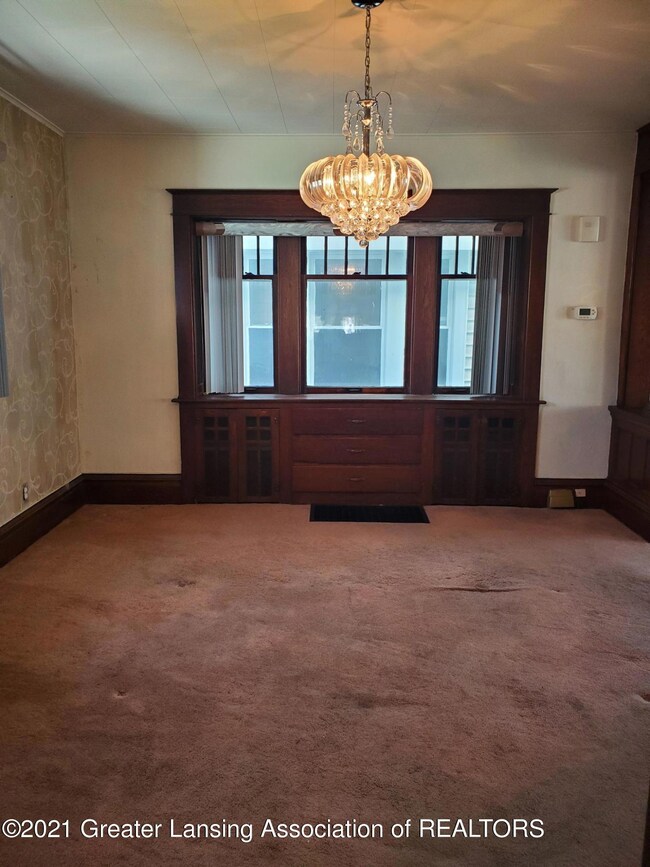 1311 W Hillsdale St, Lansing, MI 48915 - photo 7