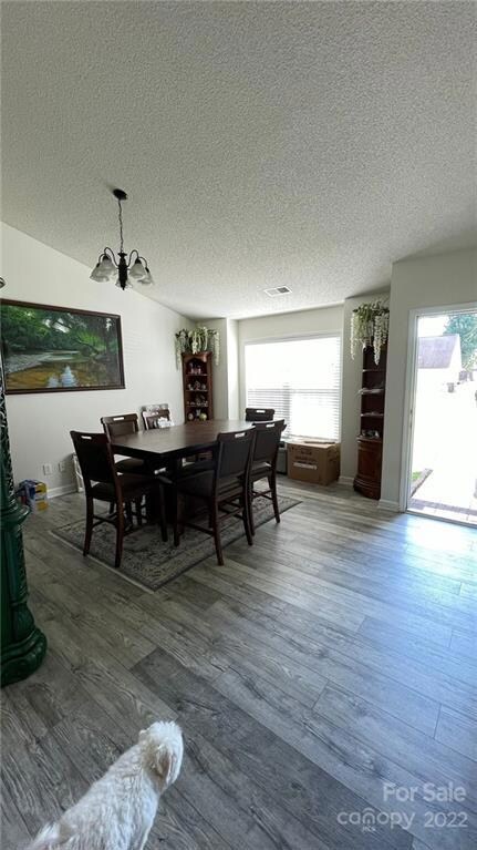 953 Faye St, Statesville, NC 28677 - photo 2